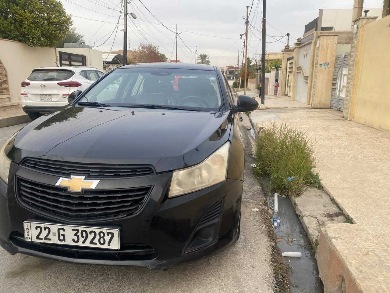 شوفرليت كروز للبيع
السيارة جاهزة ما بيها اي نقص
مكينة 1600
كير عادي 
سنوية جديدة بأسمي
هزة ساقطه
صبغ بيها فقط نصف الباب الخلفي ودوسه
السعر ب70 وبيها مجال بسيط
مكان السيارة موصل
***********
