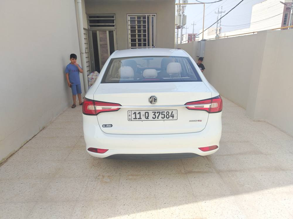السلام عليكم ورحمة الله وبركاته MG5 موديل 24 استندر بغداد  سيارة جاهزة من كل النواحي على وضع الشركة  ماشية 50000 وقابل للزيادة بيه ملاحظات بسيطة رايدها ١٠٨ وبيه مجال مكان السيارة بغداد *********** بغداد, العراق
