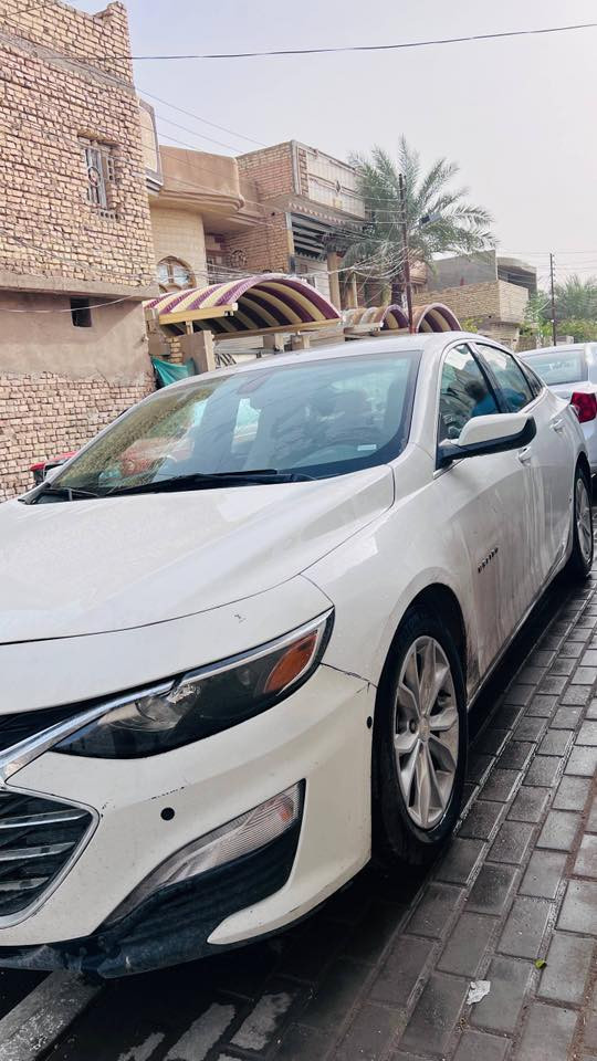 السلام عليكم
سياره ماليبو 2020 حادث كما موضح كدامك 

Lt

مكينه 1500 تربو 

السياره كامله مكمله اخت الزيرو 

تحويل بنفس اليوم 

تايرات جدد 

حداديه اماميه جديده 

ومعروف مواصفاتهة 

تدفئه كشنات 

وتحكم ستيرن 

وبصمه 

وهواي بيهة مواصفات 

السعر 125 وبيهة مجال قليل 

رقم التواصل *********** مكانهة كربلاء
