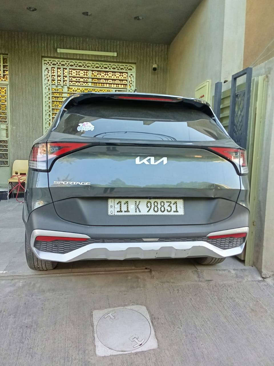 السلام عليكم سبورتج Ex للبيع فقط
رقم بغداد
ضرر السيارة موضح بألصور بدون تصليح بارد فقط
 ايرباك بردة وكشن
2500 محرك_ 
كشنات جلدد-تدفئه كشنات امامي
كرسي السائق كهربائي -شاشه كبيره وشاشه عرض
تبريد شاشه لمس -حساسات امامي خلفي
رادر امامي وخلفي-نقطه عمياء
تحديد مسار _مثبت سرعة
هاند بريك كهرباء_شحن لاسلكي
شحن تايب سي_حساس ضغط اطارات
مانع انزلاق_نظام ترحيب
ویل کب_مانع تصادم_ اضاءة led و زينون
السعر 215 $ 
للاستفسار لاتصال 
***********
