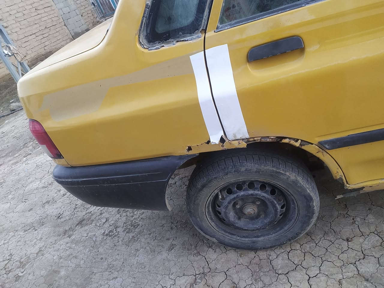 سلام عليكم سايبه موديل 2011 مالكها قريب عليه مكينه بيهاا بخار يعني تريد تجفيت   حداديه زينه تايرات زينات كهربايات شغاله منضومت التبريد كلها كامله عوزه بس غاز ونقص هذه الكلوب حترك ماجبت لهاا مكان السياره بابل الكفل بروح الحسين وتجي ودكلي شنو  نقصهاا سياره عايزه تجفيت بس ***********شراي نتصل واني خادم
