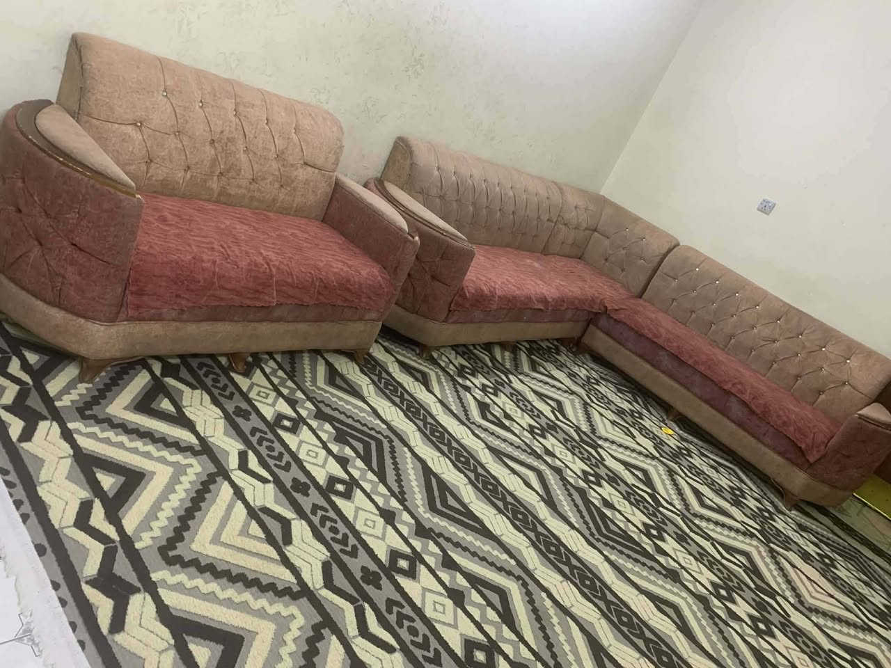 ديوان تفصال ٨ مقاعد نضيف بدون ضرر السعر ١٧٥ وبي مجال بسيط


**إذا كنت صاحب هذا الإعلان وتريد حذفه لأي سبب، رجاءا أرسل رسالة إلى الدعم الفني**