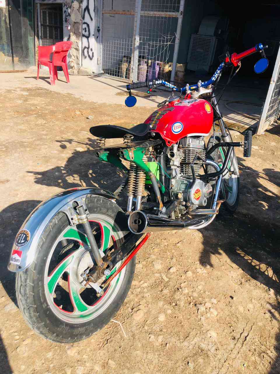 سلام عليكم 
سعر ٤٥٠
دراجه معدله كشن واحد محرك جبير ناعم عربانه مطوله دراجه منزلها نشاط فول سوبر ويا المحرك سكان مال بطحه سكليتر رياضي دوسات رياضي نشرات فدراليه قناع جوكر وداخله اضويه مرايات كلاسك ناعمه فول 
بيها نمرة ال٣ ما تاخذها يعني ٢ ونوب ٤ غير هذا مابيها اي خلل تجي تفحص وتاخذها كلك بدون اوراق بيع او مراوس حسب القناعه للتواصل خاص او رقم
***********
