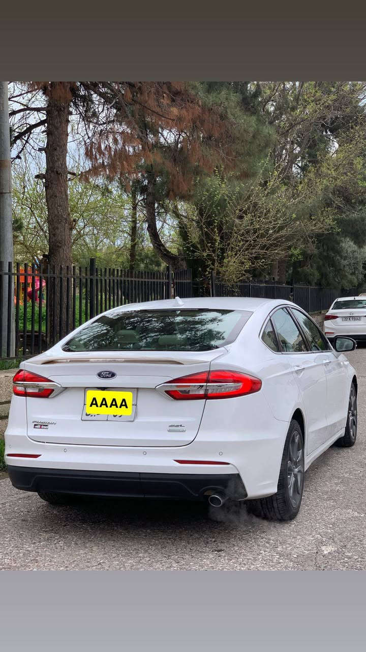 فورد فيوجن ٢٠١٩ sel
سيارة جديدة جدأ
سيارة فول مواصفات عدى سلايد
مكينه ١٥ تيربو مامفتوح
داخل كريمي كشنات جلدو كهربائي و خزن و تدفئه
ارادار و  شاشه كاميرا و حساسات خلفيه 
بصمه و شغال  و كود عل باب
لايتات زينون بلادي بعد هواي مواصفات
بجم كبس
مكينه و كير و الكهربائيات كلها شرط
و تحويل شرط

ملاحظه : 
سيارة بيها جامرلغ امامي صبغ و باب سائق كلير بدون دواخل و ايرباك بس تكم (برده)
سعرها : ١٢٥ بيها مجال أربيل, العراق


**إذا كنت صاحب هذا الإعلان وتريد حذفه لأي سبب، رجاءا أرسل رسالة إلى الدعم الفني**