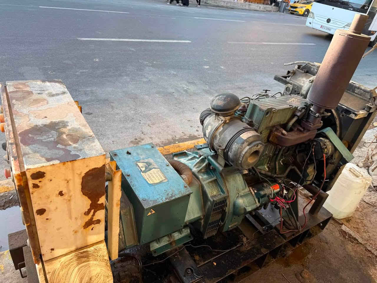 للبيع للبيع مولده 30 كيفي نظام اوتوا تشغيل واطفاء تفيد اهل المواكب مابيها صرف كاز قليل جدا 
مكان كربلاء الاستفسار***********
