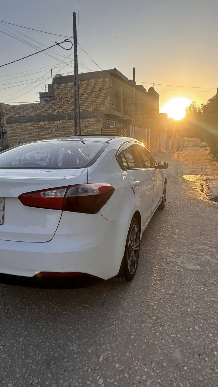 كيا سيراتو موديل 2014
للبيع السعر 120ورقه وبيه مجال 
العنوان النجف 
وسوناره موضح بالمنشور 
***********
