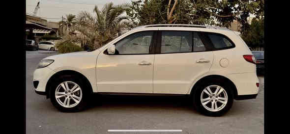 السلام عليكم
✅سنتافيا 2010 (خليجي) للبيع بدون مراوس شباك اسود اطار نيكل 
✅باسمي رقم بغداد مشروع وطني تحويل ثاني يوم
✅بدون حادث ماشي 140000 كم حقيقي بدون تعديل دك جرص بعد سرعة الـ 120  بلادي وضعيه الشركه
✅مكفوله من الضربه او الصبغ او الشاصي
✅بيه ملاحظات بسيط جدا تعديل على البارد فقط و بيه  تكحيلات الدعاميه الاماميه يرادله تعمير

المواصفات:
‏✅ 6v /3500  حجم المحرك  
‏✅ 4x4 
✅ فتحة سلايد روف طكتين 
✅  داخل جلد مميز لون قرمدي بلادي من القطع النادره
✅ دشبول صاج
✅  سبعة راكب 
✅ 3 قطع تبريد والقطعة الاخيرة تحكم
✅تحكم استيرن
✅سبيره نازل يمك 3 مرات فقط
✅اشاره بالمري
✅باتري جديد 
✅ شاشة عمل 
✅ كامرة عمل
✅ مفتاح 

💵 💵 💵السعر:((((160ورقة)))) وبيه مجال شي بسيط حك العمله
***********
حسين علي
المكان: بغداد/حي العدل خلف تجهيزات الربيع
