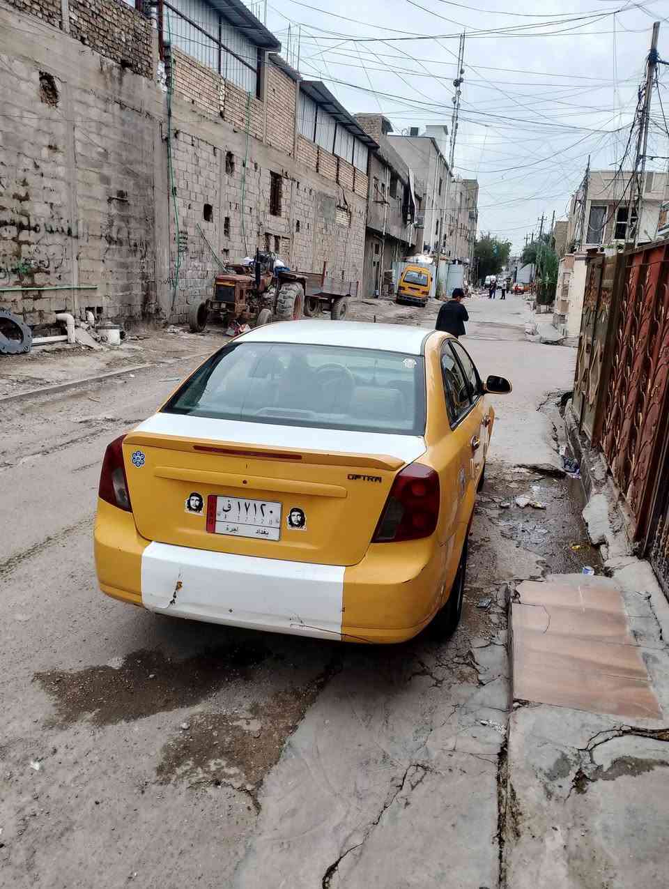 السلام عليكم شوفليت اوبتر 2010 تكسي رقم بغداد بسمي السيارة خير من الله السعر 60وبيهة مجال بسيط للاستفسار ***********
