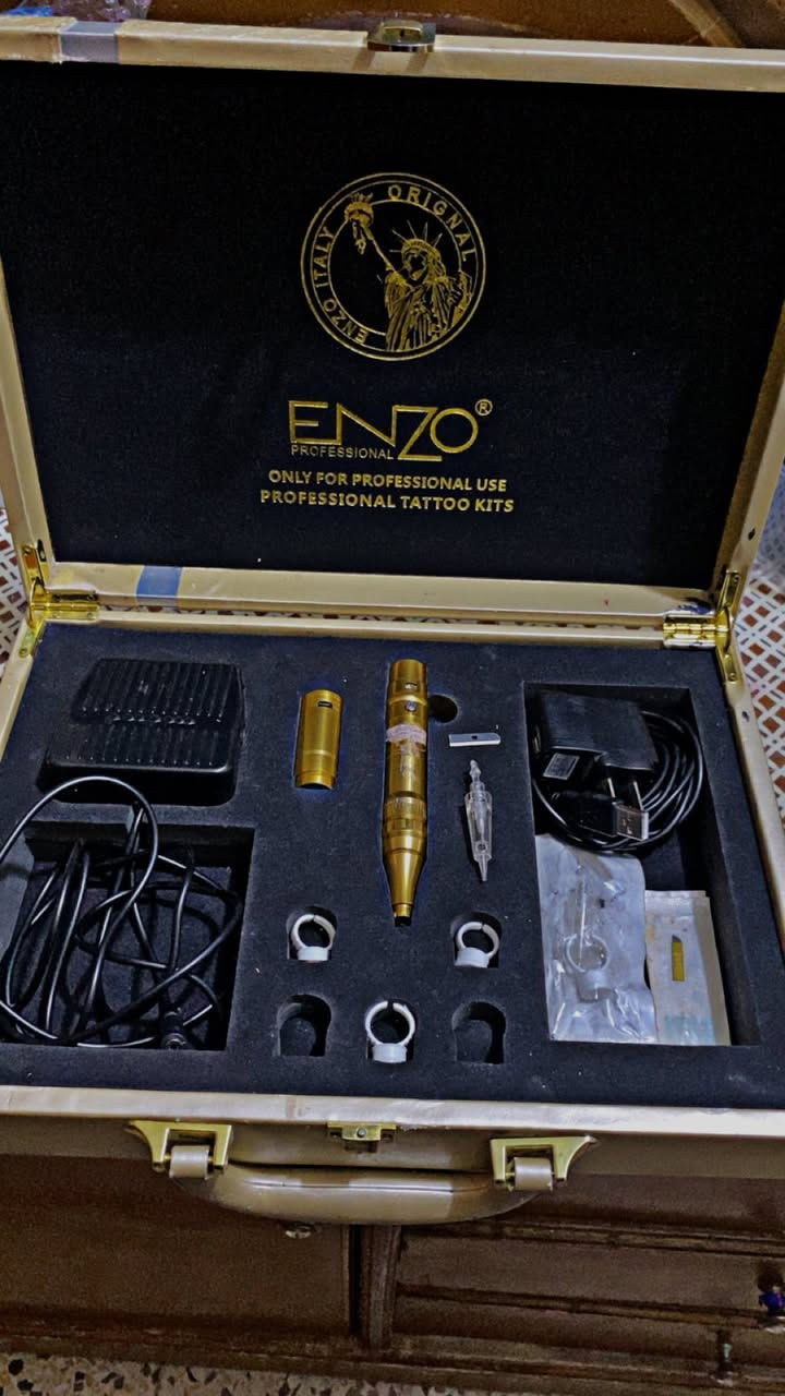 السلام عليكم جهاز تاتو ENZO الاصلي مستخدم شي بسيط كلش مع (  3 علب حبر امريكي ) السعر الكامل 100 الف 
***********

