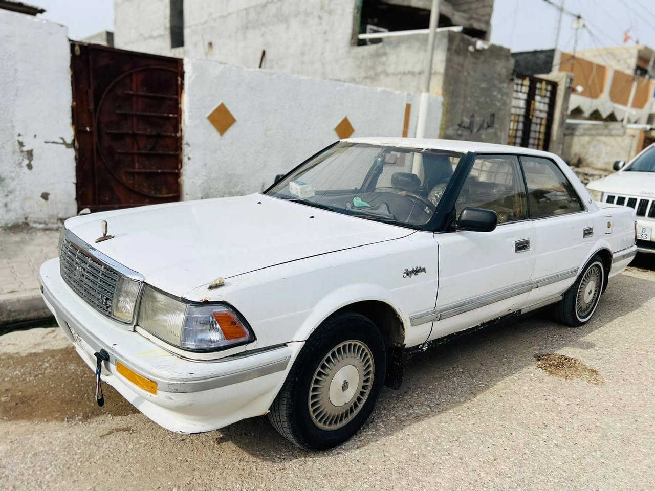 هارتوب موديل ١٩٩١ رقم دولي انكليزي مكينه وكير كهربائيات شواصي وتكم ولغود وقماره شرط السياره بلاديه بدون صبغ تخم تاير حداديه جديده السياره جاهزه من كل النواحي فقط تحتاج ترتيب قليل فوق الجامه الاماميه خياس قليل بالقماره شي بسيط ولباقي كله شرط السياره بسمنه ومشروع وطني بيع او مراوس للتواصل ***********
