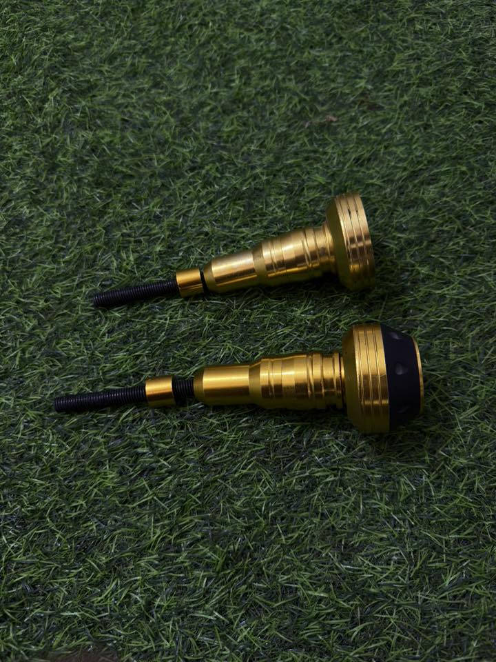 مازده كاوسكي ٢٠٠٤ 
يدات 
سلايدرات 
اسعارهن مناسبه 
*********** بيه واتساب او اتصال
