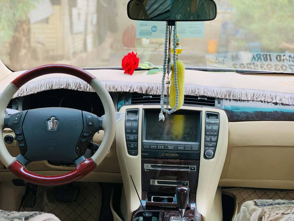 شاهینە.2007.مانگی 10.موس

180گەورە.بەبچوک.ساج ملکی؟

بەسمە.ڕەساسی

کۆدی بۆکراوە.بەناوی خۆمەوەیە

بێ چاڵ وشوخت

تەبریدساردوگەرم 

سێ دوگمە وپەردە 

حاسە وڕادار

لایت ناوچەی کویر

لایت زینۆن

***********

شوین..کەلار كالار, السليمانية
