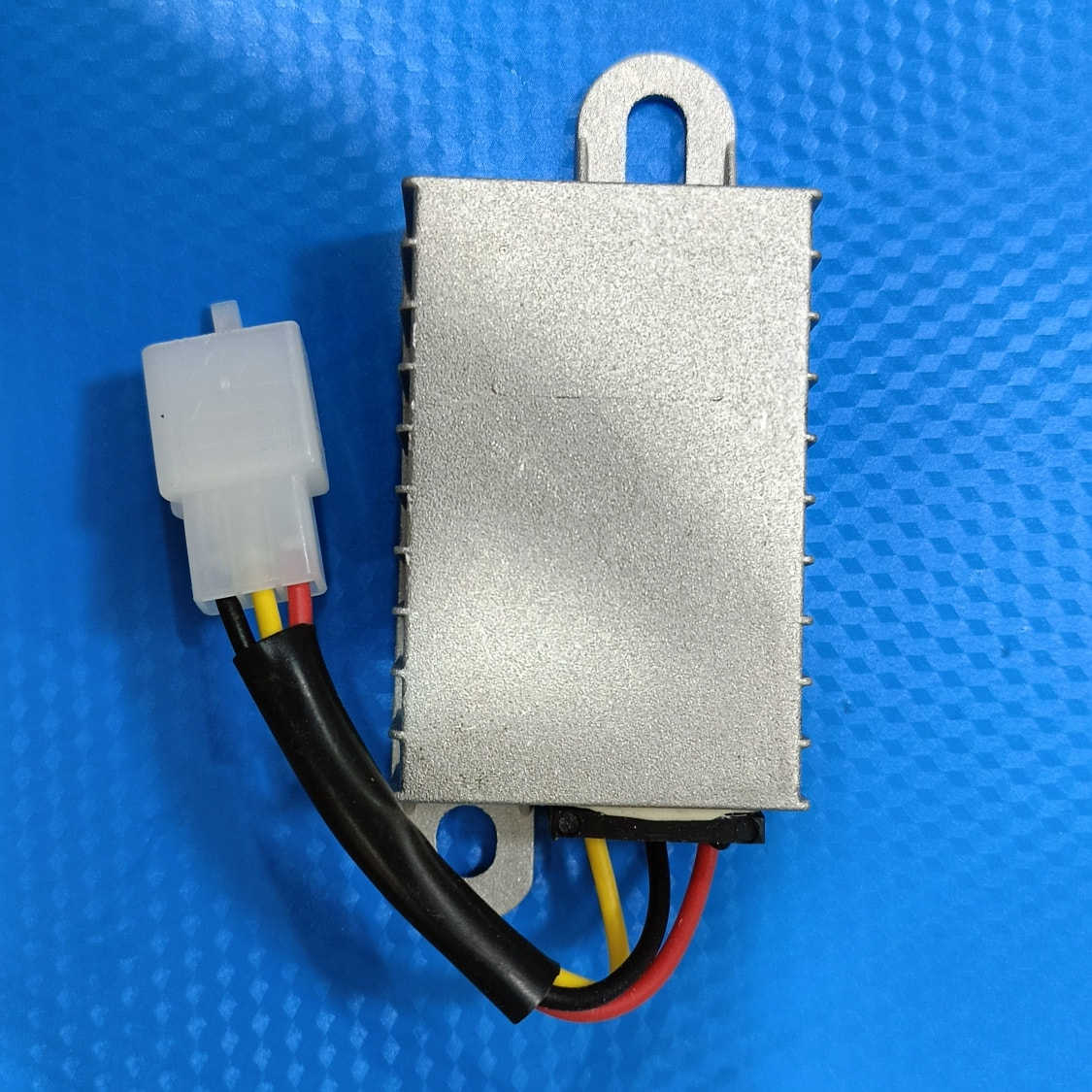 محولة دراجة شحن تحول الفولتيه الي 12فولت 10 أمبير


**إذا كنت صاحب هذا الإعلان وتريد حذفه لأي سبب، رجاءا أرسل رسالة إلى الدعم الفني**