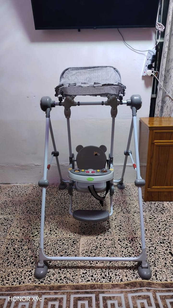 السلام عليكم
مرجوحة جديدة مستخدمة يومين فقط للبيع سعرها 50 الف الاتصال  ع  الرقم ***********
