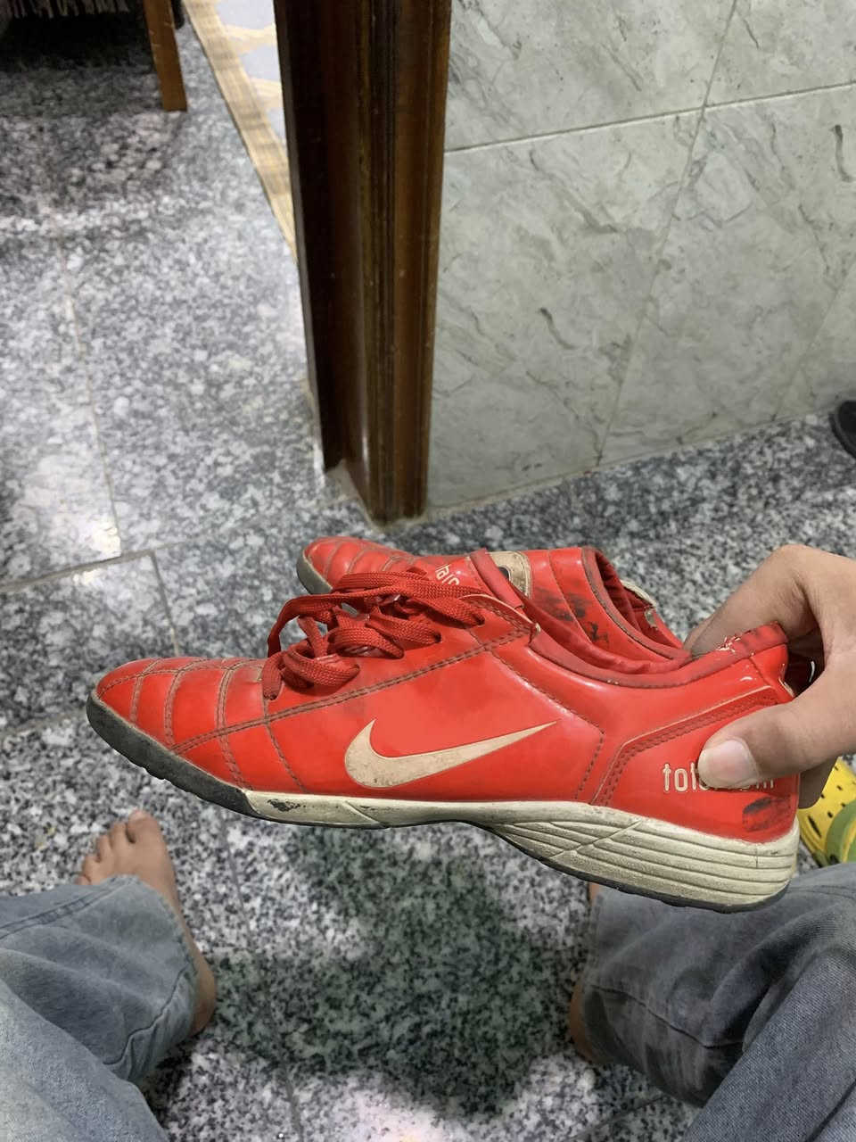 سلام عليكم حذاء نايك  للبيع ڪـُوبي درجه أوله ما نستخدم هواي بس يحتاج تنضيف يرجع جديد قياس ٤١/٤٢


**إذا كنت صاحب هذا الإعلان وتريد حذفه لأي سبب، رجاءا أرسل رسالة إلى الدعم الفني**