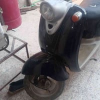 دراجه للبيع مكان بغداد مدينه الصدر كلاسيك مقفوله محرك مقفول لا تبخير و...