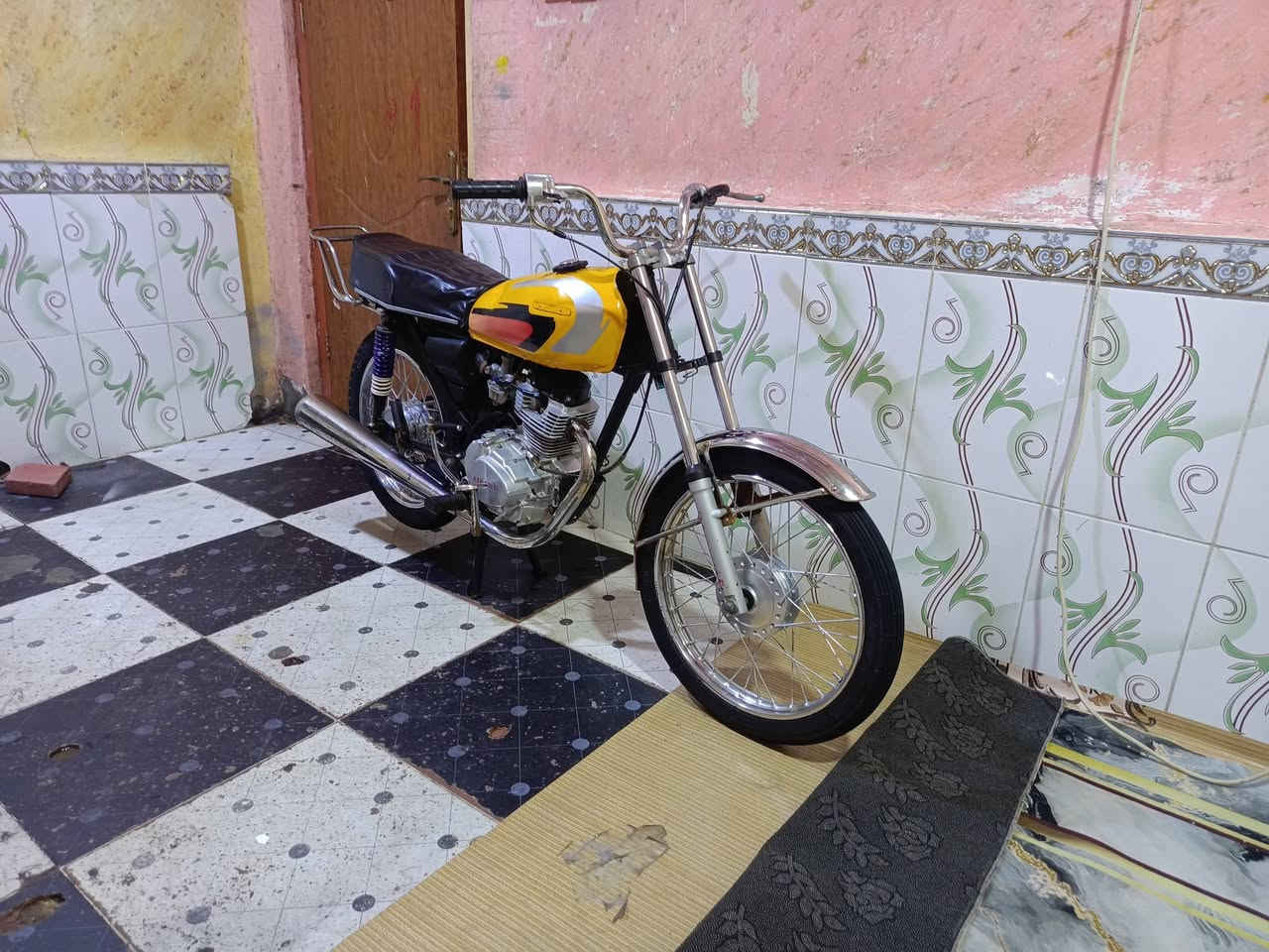 السلام عليكم دراجه للبيع ادوات مكاني بصره القبله السعر 400 الموديل 22//***********
