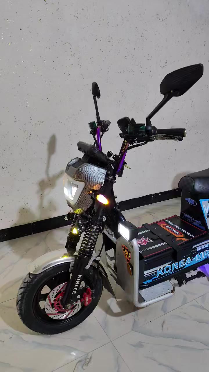 للبيع دراجه شحن 6 باتري نضافه فول موديل 25 نضام كارت بصمه تشغيل عن بعد جهاز إنذار مانع للسرقه البطاريات فول عالفحص يقرن 10 ونص السعر 575
***********
***********
