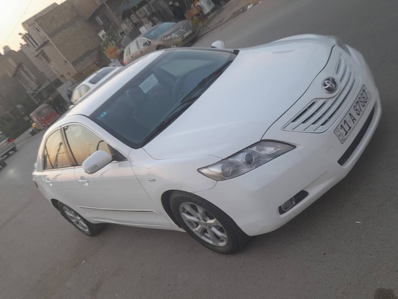 تحيه طيبه الى جميع اعضاء الكروب
كامري للبيع خليجي لو ابيض موديل 2008 
رقم بغداد دولي سنوية باسمي داخلة هزة جديد هذاه الشهر 
السيارة بيهة صبغ حزام جمالية( تكم وقمارة مكفولات من الصبغ )

محرك 4سلندر2400 لاتبخير ولآ تنقيص 
تدفئه تبريد أمامي وخلفي ثلج 
محرك كير تبريد كهربائيات مكفولات 
تخم تاير جديد درايم شفتات جداد 
داخل نظيف بعدة ع البلاد + دشبول نظيف 
مكان السيارة بغداد الدوره حي المعلمين 
لسعر 98$
ابيع نقد فقط لاراوس ولا ابيع اقساط 
الاتصال ***********
