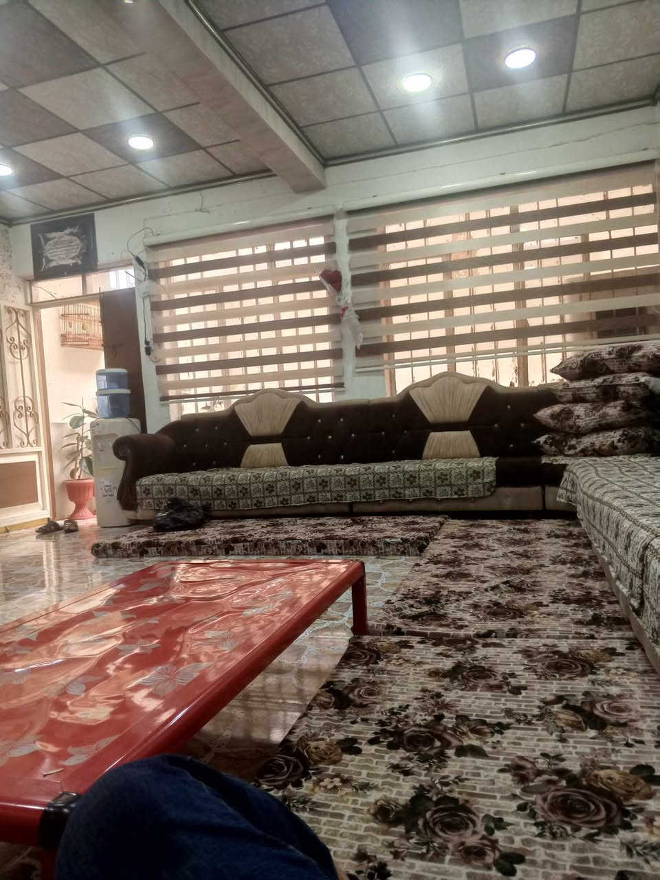 بيت للبيع موصل جانب الايمن مقابيل بانزيخانه ابن الاثير مساحه 180 متر سند طابو سعرو 130 و بيه مجال شويه باقي تفاصيل اتصل  عل رقم ***********
