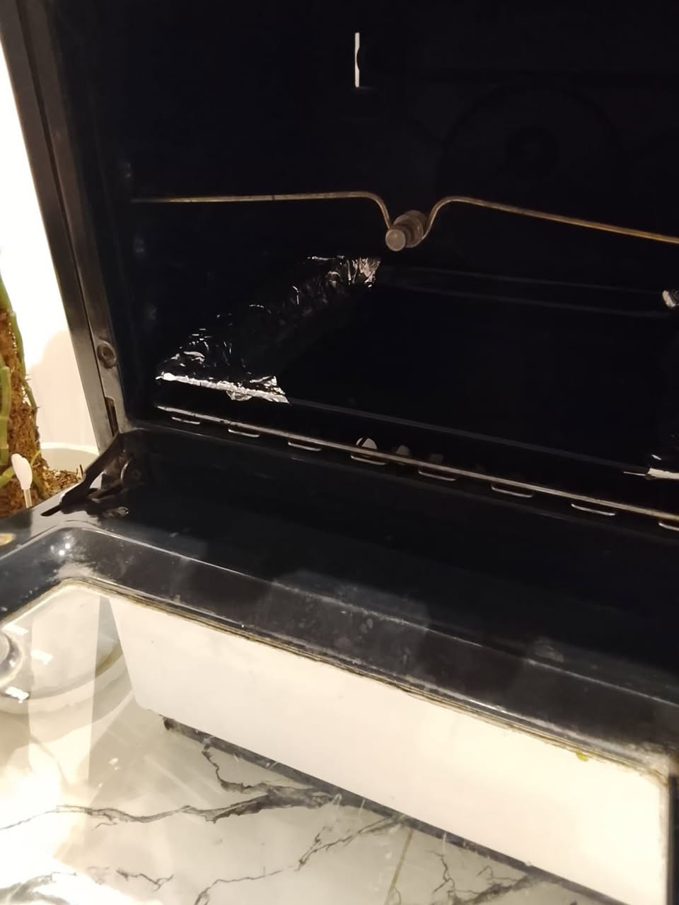 سلام عليكم طباخ يطالي شغال ونظيف سعره ١٠٠ وبي مجال بسيط وغساله ١٥٠ وجرابي عدد ثنين سعرهن ٥٠ شراي خاص غراض كلهن نظيفات شري خاص


**إذا كنت صاحب هذا الإعلان وتريد حذفه لأي سبب، رجاءا أرسل رسالة إلى الدعم الفني**