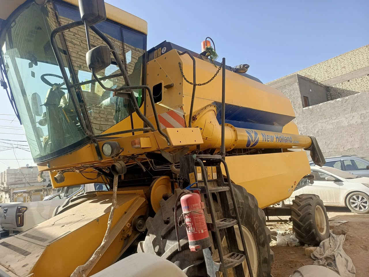 حاصوده للبيع موديل 2013 رقم اربيل حجم 5050 تاير حرفش مكفوله من طك ولحيم عاده 3700 دبل كشن فول كهربائي العنوان نجف ***********
