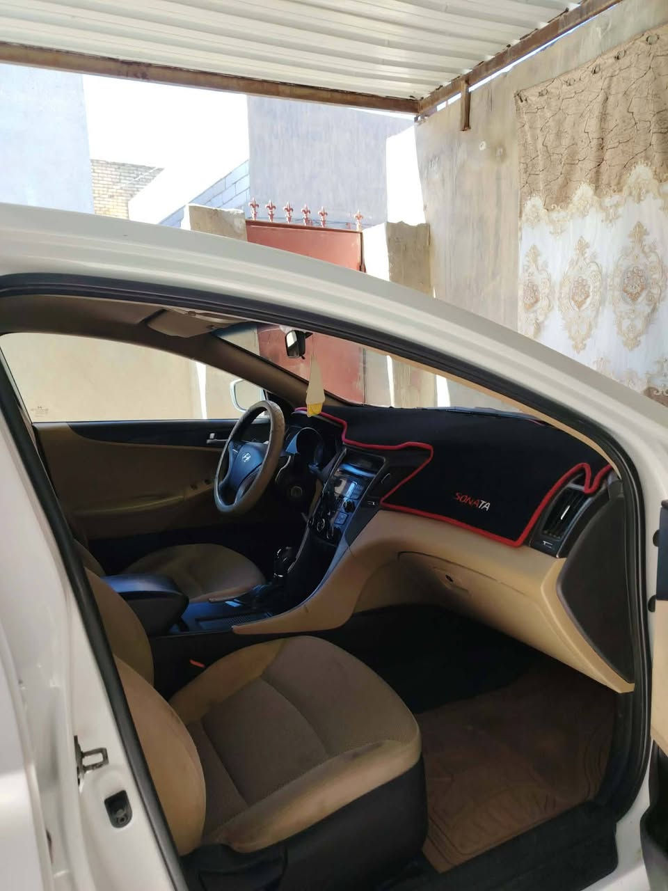 سلام عليكم سوناته للبيع مديل 2014أربيل القديم سياره مكفوله ماعدا رصعات بلجاملغات الأماميه ومعدلات مكينه وگير كفاله تخم تاير باتري حداديه كله جديد السعر 140وبيه مجال *********** مكاني نجف قضاء المشخاب وبلخدمه
