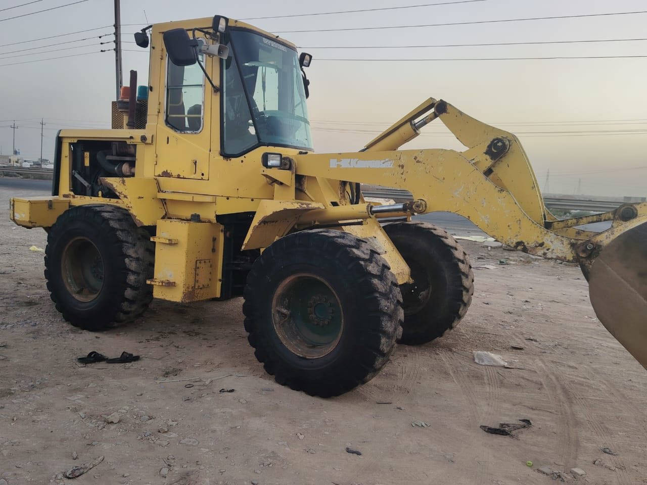 للبيع شفل كاوسكي حجم 60   رقم نجف الستفسار الاتصال عله الرقم (***********)
