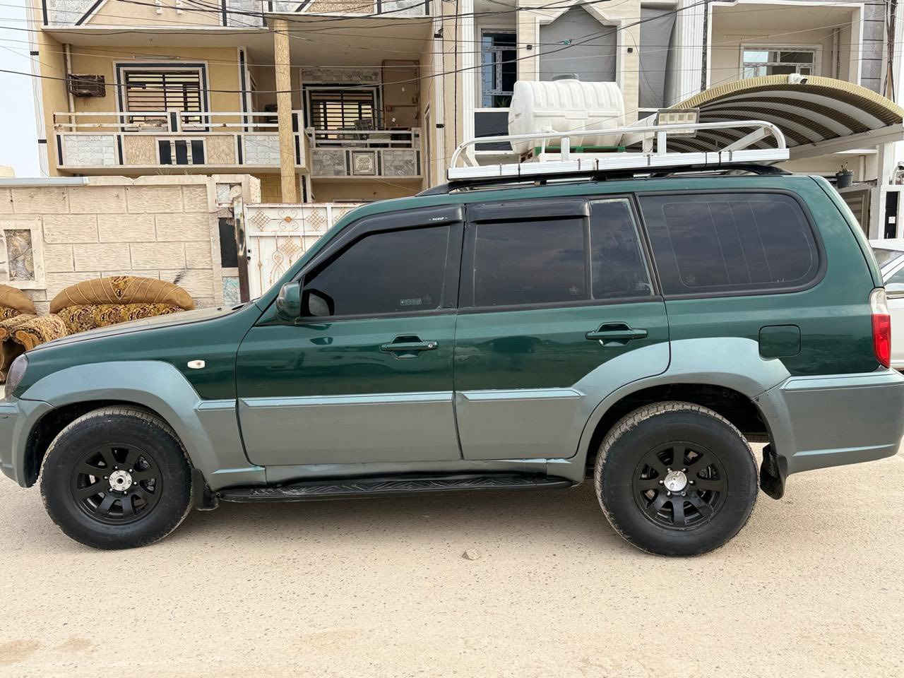 السلام وعليكم هونداي تريكان 2003 كير ومحرك مكفولات حداديه خير من الله تخم تاير جديد السياره رقم جديد سليمانيه.شرط التحويل السعر ٦٣ وبيهه مجال مكاني بغداد الشرطه الخامسه الرقم ***********
