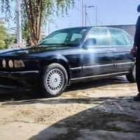 بي ام 735 • موديل ٨٩ • قير اوتوماتيك