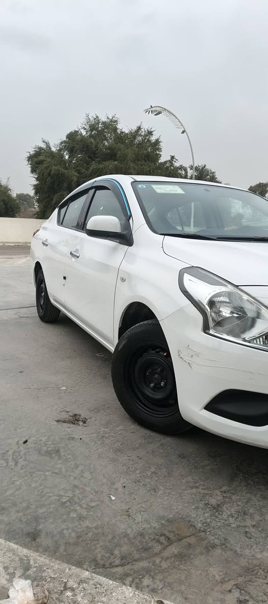 نيسان سني هندي 2020 رقم بغداد
‏ماشيه 50 ألف 
‏بليته الزركه  دوشمه كشنات جديده دوشمه أرضية سياره بدون صبغ بدون بارد فقط تكحيل شاشه كامره جدد نظام أبل كار بلي صدره جديد مملعوب بي 
‏كفاله عامه من كير مكينه تبريد 
‏مكاني الكاظميه المقدسه 118 وبيها مجال
‏واتساب ***********
‏أثير      ***********
