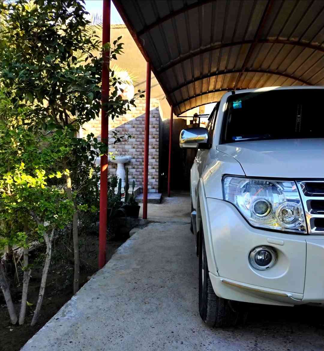 السلام عليكم ورحمة الله وبركاته
للبيع. باجيرو 2010GLS
(حبتور) فول مواصفــــــــــات. 
مكفوله كفاله عامه. 
مكينه 3500
حدادية امامي خلفي ادامه كامله 
سياره جاهزة 100٪
رقم بابل باسمي تحويل مباشر باسم المشتري.سنوية لل2030.
مكاني بابل حله. مركز. قرب مستشفى لامام الصادق ع (التركي). 
السعر 140وبي مجال ان شاءلله 
***********
