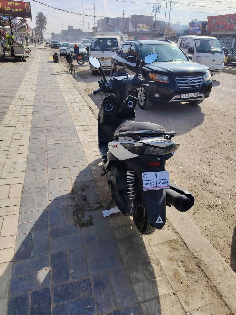 دراجه سكنس لد حديث كوري دراجه جديده ونضيفه ومامحتاجه برغي كامله من كلشي ومحرك بلادي كهربائيات كلهه شغاله دراجه متصرف عليه الف رايده مليون و١٠٠ وبيه مجال قليل تفاصيل واتساب *********** مكاني بغداد ناحيه الرشيد
