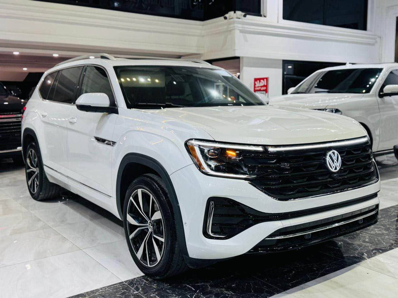 عربى/کوردى
فولكسفاغن
أطلس, SEL Premium R-Line, 2024
عدد الأميال : 9,000 ميل
ضرر: اربع قطع
سلندر: 4 سلندر
محرک: 2.0
السعر / 24,800 ⬇️ 🔥 
الكاميرا الخلفية - سقف بانورامي - صندوق كهربائي  - كاميرا 360 - مستشعر وقوف - تدفئة المقاعد - بصمة - مثبت السرعة - مرايا جانبية كهربائية - مراقبة النقطة العمياء - مقاعد كهربائية - 8 وسادة هوائية - مصابيح زينون الأمامية - قفل مركزي للأبواب - تدفئة مقود القيادة - إنارة محيطية - التشغيل عن بعد - ABS - AWD - مقاعد الصف الثالث - رادار - ستائر خلفية
العنوان: اربيل  -  شركة فانسي كارس
   شارع  ١٠٠م مقابل كورد نفت

☎️-***********
☎️-***********

*************

‎ڤۆڵکسواگن
ئەتلەس, SEL Premium R-Line, 2024
ماوەی ڕۆیشتن : 9,000 ميل
بۆیاغ: 4 پارچە
پستۆن: 4 پستۆن
بزوێنەر: 2.0
 نرخ / 24,800$ ⬇️ 🔥 
کامێرای دواوە - پانۆراما - سندوقی کارەبایی - کامێرا 360 - حەساس - گەرمکەرەوەی کوشن - بەسمە - دیاریکرنی خێرایی - ئاوێنەی لاتەنیشتی کارەبایی - ئاوێنەی ڕادار - کورسی کارەبایی - 8 پەرەشووت - لایتی پێشەوەی زینۆن - قوفڵی دەرگاکان - سوکان هیتەر - ڕووناکی دەوروبەری ژورەوە - شەغال - ABS - AWD - کورسی ڕیزی سێ - ڕادار - پەردە

📍  ناونیشان: هەولێر کۆمپانیای فانسی کارس 
        شەقامی ١٠٠م بەرامبەر كورد نفت

☎️-***********
☎️-*********** أربيل, العراق


**إذا كنت صاحب هذا الإعلان وتريد حذفه لأي سبب، رجاءا أرسل رسالة إلى الدعم الفني**