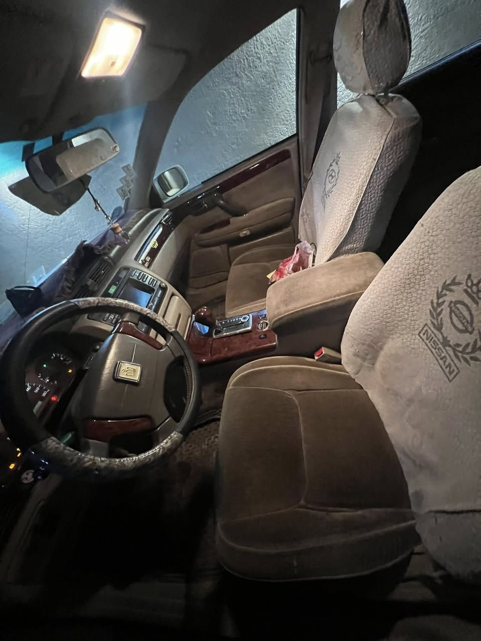 سلام عليكم 
ملكه 2003 أدوات ￼ كصه وحده محرك D4 سياره جاهزه كير محرك صدر كلها لوك غرفه جديده  مكاني سامراء السعر 32  
***********
