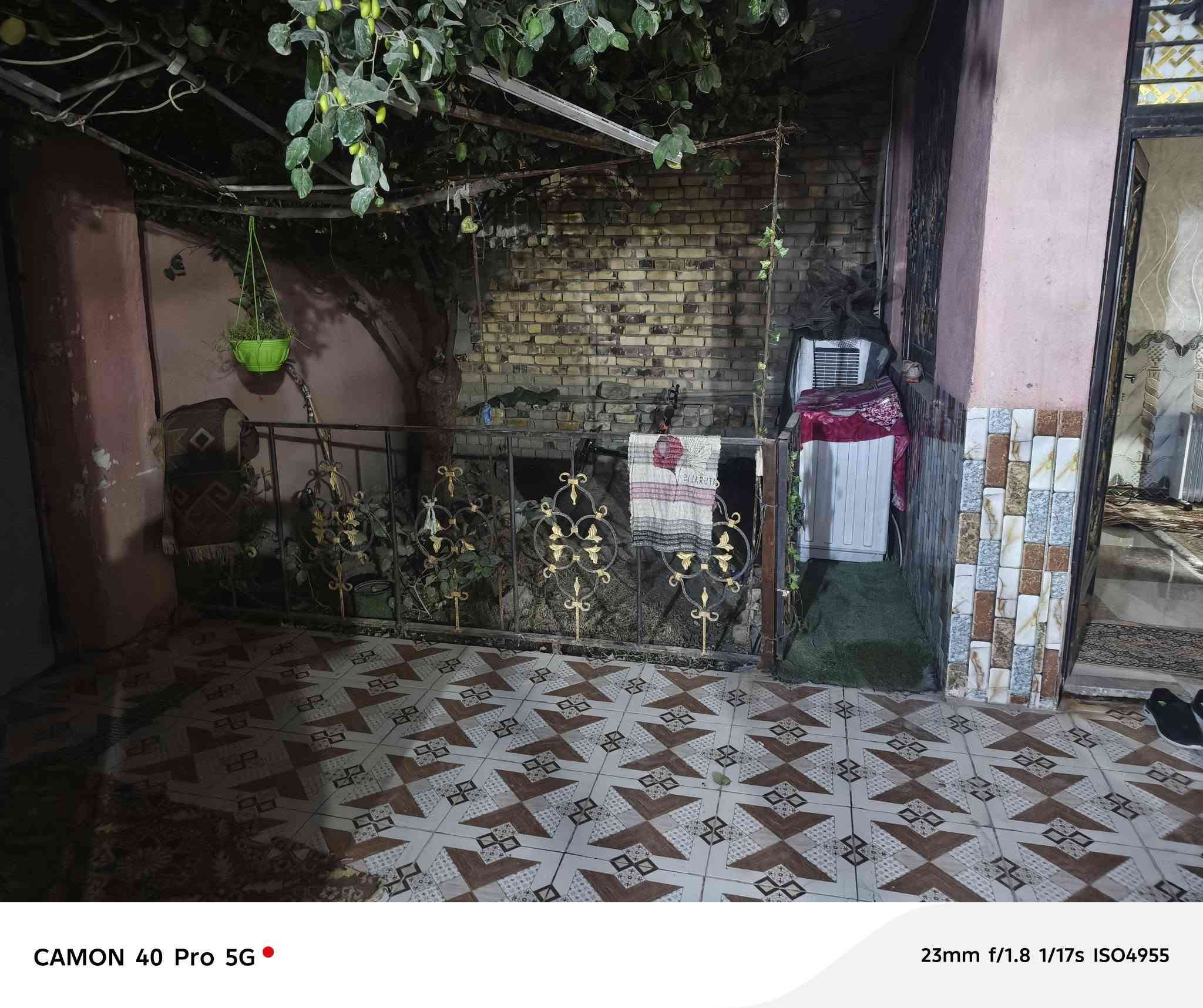 بيت لبيع زراعي مساحة ٢٠٠ ناحية الفضليه حي الفرات بناء طابوك سقف عكاده غرف٢ صاله مطبخ ديوانيه هول طارمه حديقة خدمات ماء كهرباء شارع مجاري مدرسة سعر ٨٨ وبي مجال قليل وتصال عله رقم *********** وتصال عله واتساب
