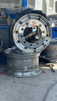 ئامه ده ين بو كرينو فروشتني هه موو جوره تايه و ويلي ئاسنو كروم سنعاي ك...