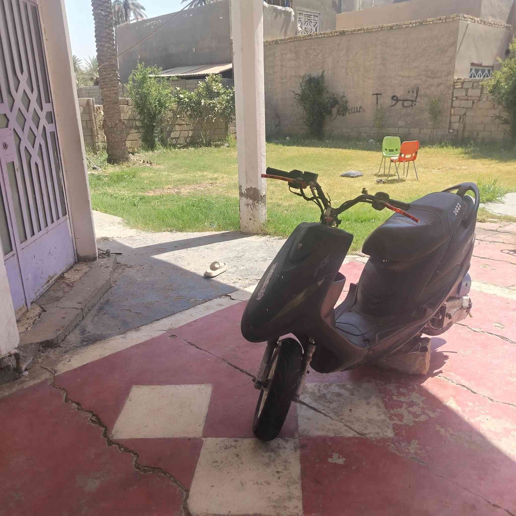 السلام عليكم ماكس عدله للبيع بوشه بلاديه مامفتوحه بيه خيط بخار كهربائية كله شغاله نقص باتري بس السعر 300وبيه مجال قليل مكان حله حي الجزائر للستفسار اتصل ***********او مراوس شعندك نزل حسب القناعة
