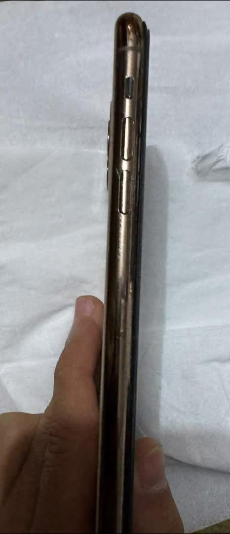 السلام عليكم لبيع ايفون ١١ برو ماكس مبدل شاشة ام ثلث خيارات اصلية وشاصي بطارية ٧٩ وذاكرة ٢٥٦ السعر ٢٥٠ وبيه مجال قليل لاستفسار خاص


**إذا كنت صاحب هذا الإعلان وتريد حذفه لأي سبب، رجاءا أرسل رسالة إلى الدعم الفني**