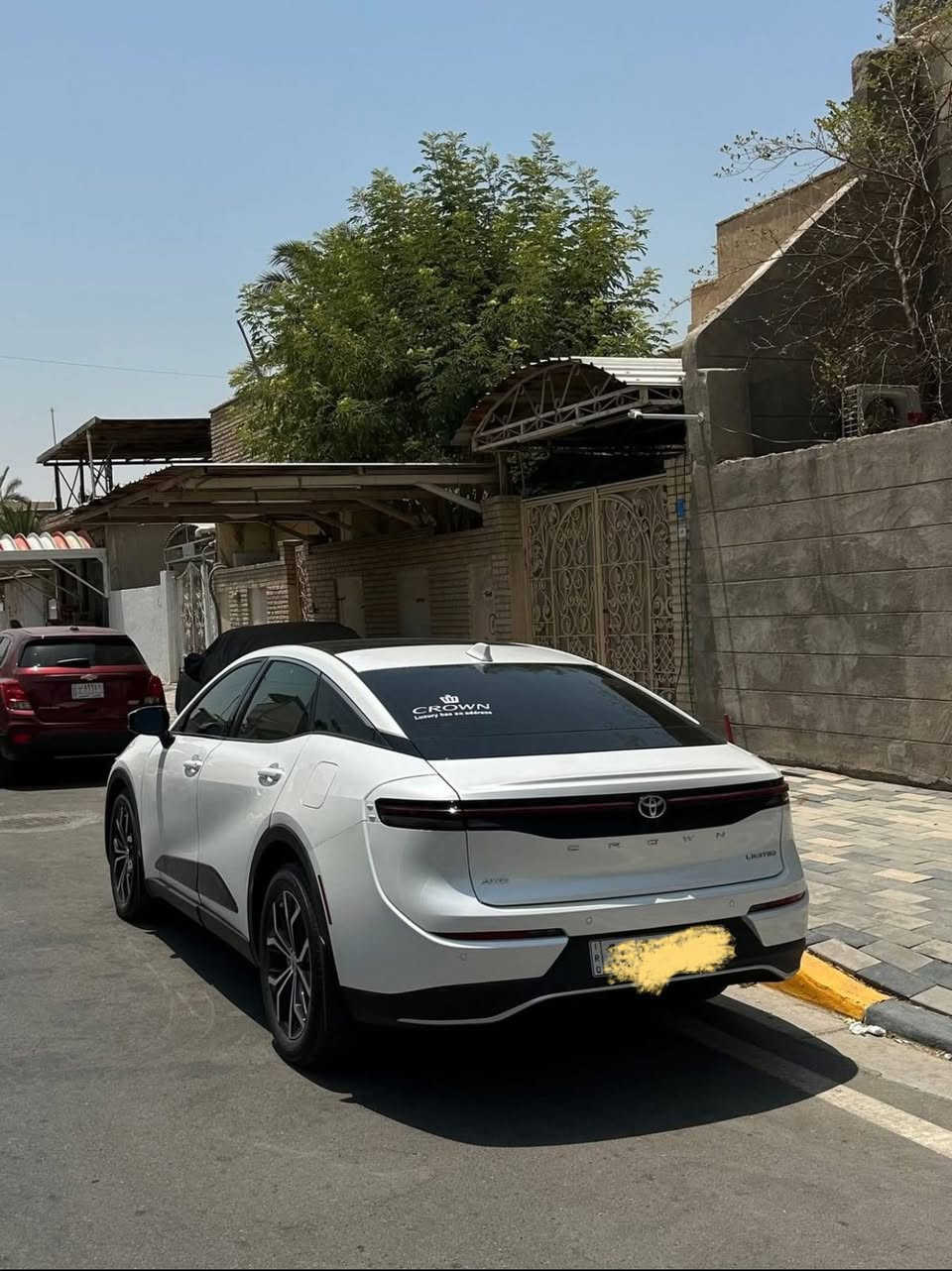 كراون 2023 Limited!

وارد امريكي ضرر بسيط وموضح بلصور 

مواصفات 1/1 بانوراما 

محرك 2500 هايبرد

السيارة ب اسمي رقم مميز 

فول مواصفات لمتد

ماشية 12 الف 

سقف بانوراما

‎لايت 4 عدسات

‎شاشة كبيرة + كيجات ديجتال

‎سستم صوت JBL + دمام خلفي

‎5 كاميرات 360 درجة

‎رادار  امامي + مانع تصادم + تحدي مسار

‎رادار خلفي + مانع تصادم خلفي

‎رادار جوانب + نقطه عمياء

‎بردة كهرباء

‎تحكم مقاعد امامي كهربائي

‎تحكم مقاعد خلفي كهرباء

‎مقاعد جلد اسود ملكي  + تبريد كشنات

‎شاحن وايرلس

‎ميموري كشنات

‎ويل 19 إنش 🛞

‎فول منافذ TPC + كار بلي 🔋

‎ باقي مواصفات الكراون معروفه

السعر :314$ يعني ٣ شدات و١٤ ورقة وبيها  مجال حك الجية 

***********هذا رقمي اتصل واستفسر
