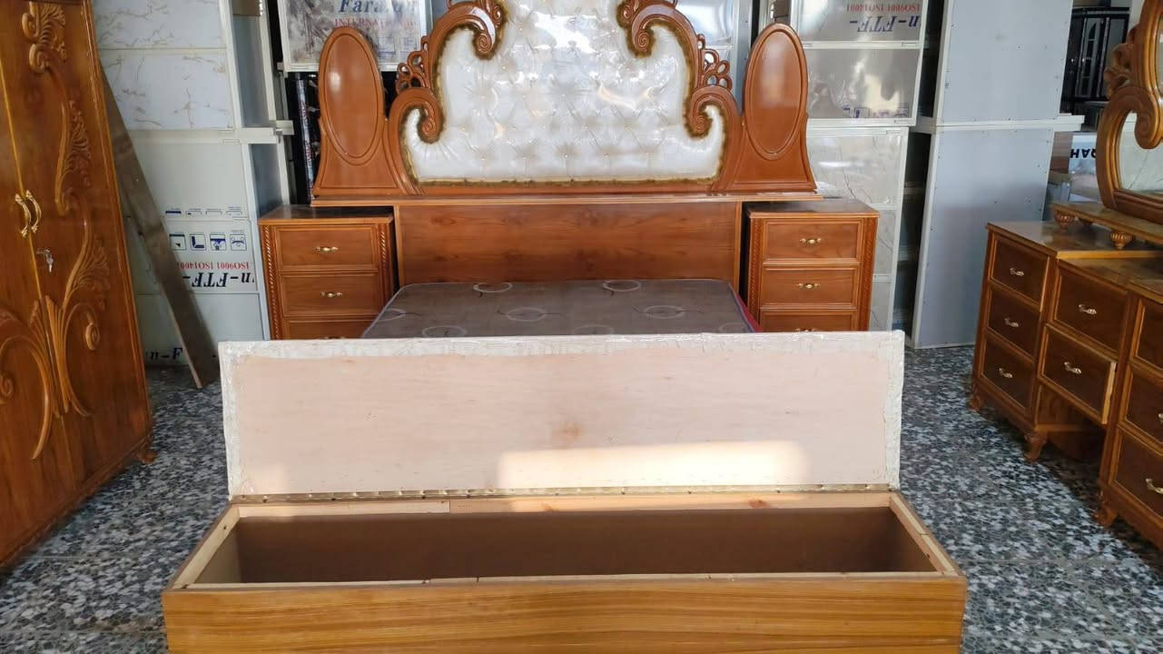 غرفة اخشاب صاج داخل خارج  نجارة مستعمل نظيف جدا استعمال بسيط متوفر حاليا في مجمع السليمانية للاثاث  اهلا بكم


**إذا كنت صاحب هذا الإعلان وتريد حذفه لأي سبب، رجاءا أرسل رسالة إلى الدعم الفني**