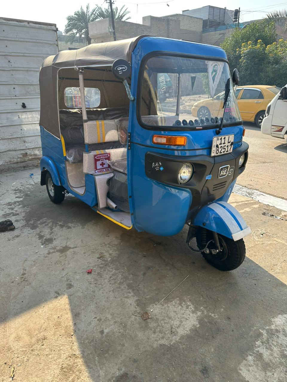 السلام عليكم تكتك باجاج  20 شهر 12 رقم وسنويه بغداد تكتك كفاله عدا بس لغد 1 مصبوغ فقط سفريات بوصلات تراي زيرو السعر 7و 200 وبيها مجال للطيبين مكاني بغداد البياع  الشرطه الخامسه رقمي ***********
