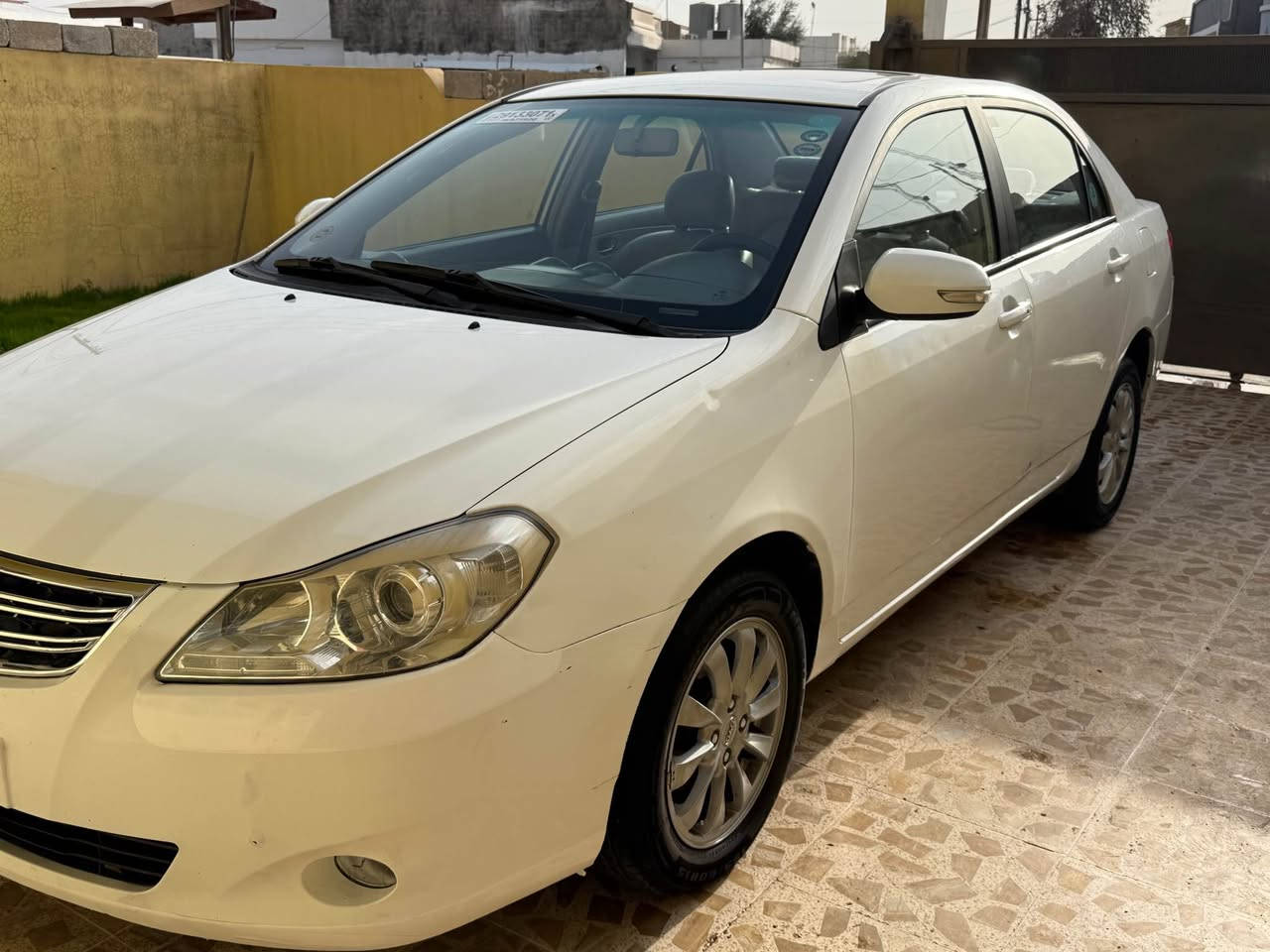 سلام عليكم بي وإي دي موديل 2014 بدون صبغ محرك وكير وصدر وتخم تاير جديد رقم سليمانيه دوالي سقف سليت *********** بغداد, العراق
