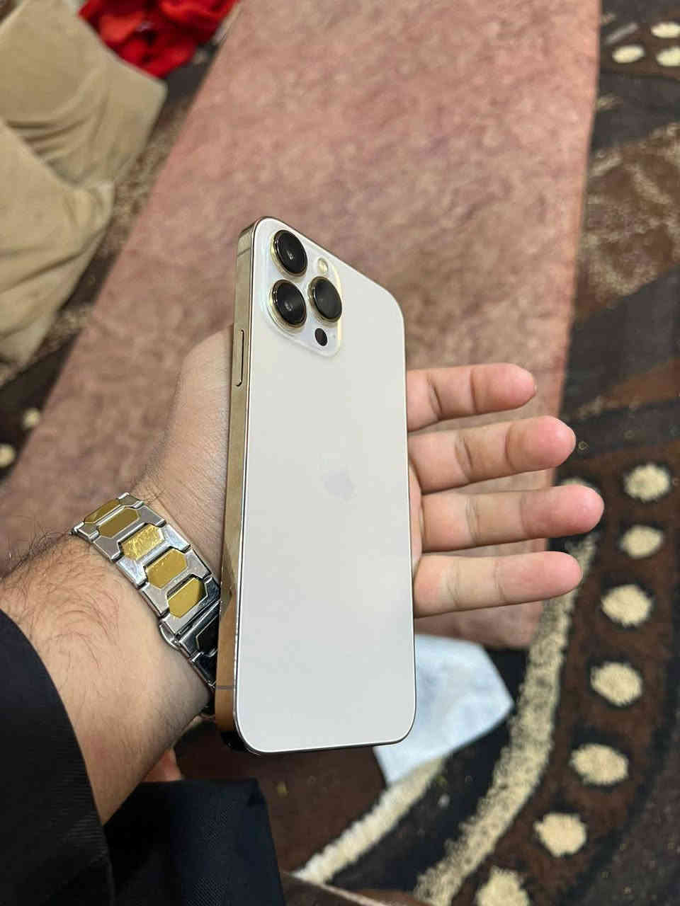 ايفون 13 برو ماكس الذاكره 256 تك سيم بطاريه 95 شرط ما مفتوح كبس ما يعبر هواء نموذج M ((السعر 675))
***********// ***********
