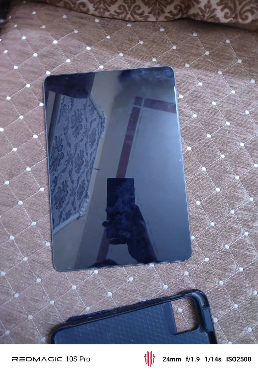 سلام عليكم شباب تابلت شاومي اس6بروه ذاكره ٥١٢معه كيبورد أو ماوس اصلي السعر ٤٥٠قفل مكاني بغداد مدينه الصدر ***********
