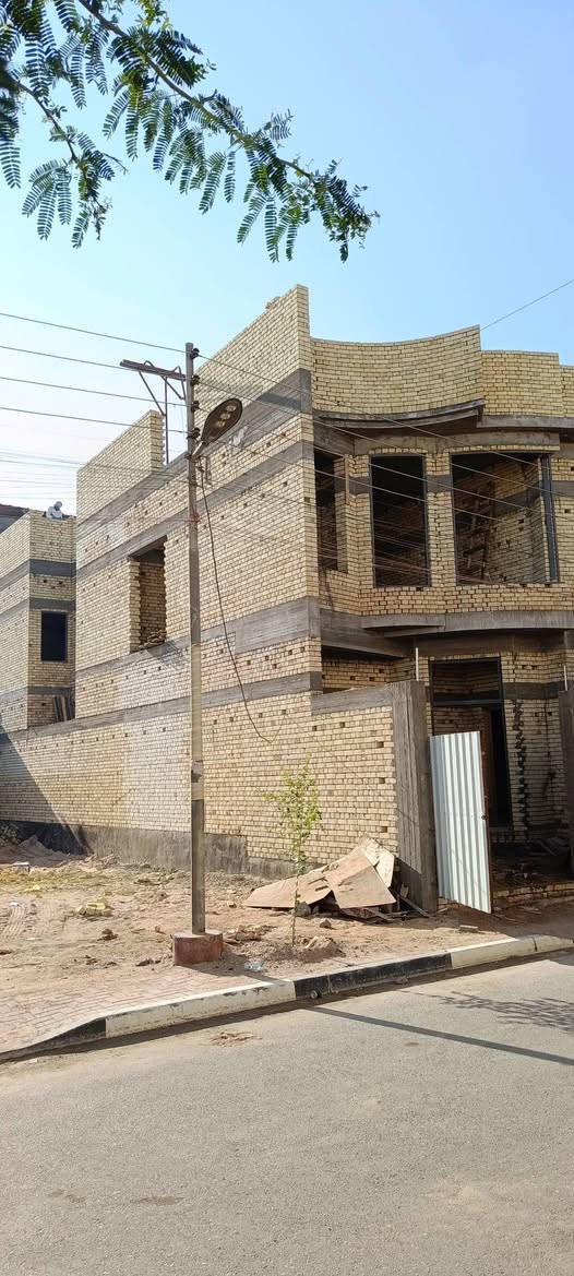 السلام عليكم كادر بناء للمقاولات لبناء البنايات والمنازل عمل درجة اولى نعمل طابوق  وبلوك وثرمستون وتسليم هيكل للاستفسار ***********
