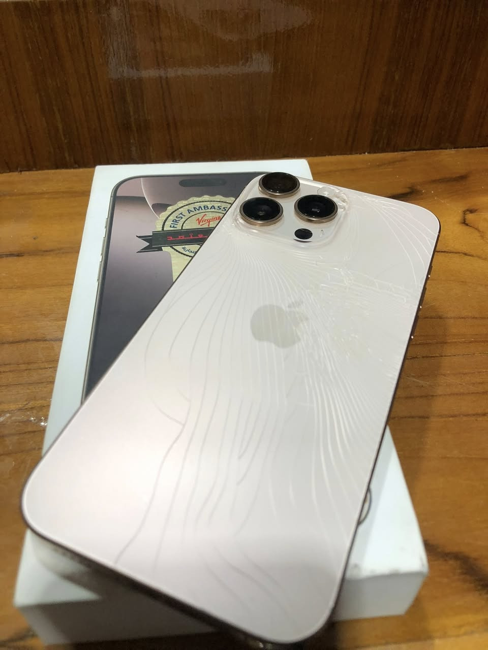 📱 للبيع iPhone 16 Pro Max
نسخة ZA — دبل شريحة
ذاكرة 256GB
نظافة 100%
صحة البطارية 96%
كامل ملحقاته الأصلية

📌 الملاحظة: كسر  في الظهر فقط 

💰 السعر: 1,295,000 دينار 

للتواصل ***********
