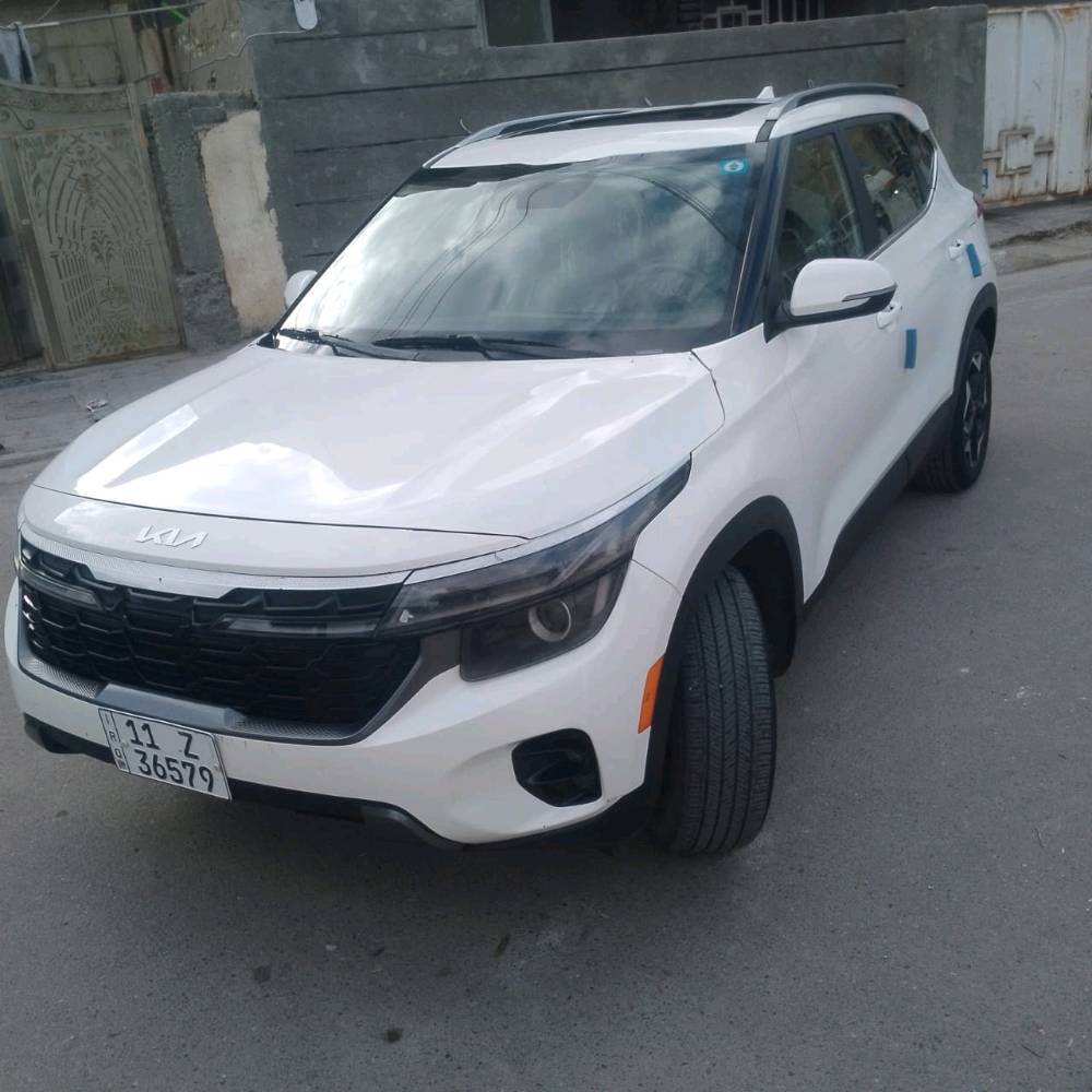 السلام عليكم سياره سيلتوز موديل ٢٤ وارد امريكي بدون حادث كلين سياره جديد ماماشيه تجي واشوف بعينك ١٨٠ بيها مجال.