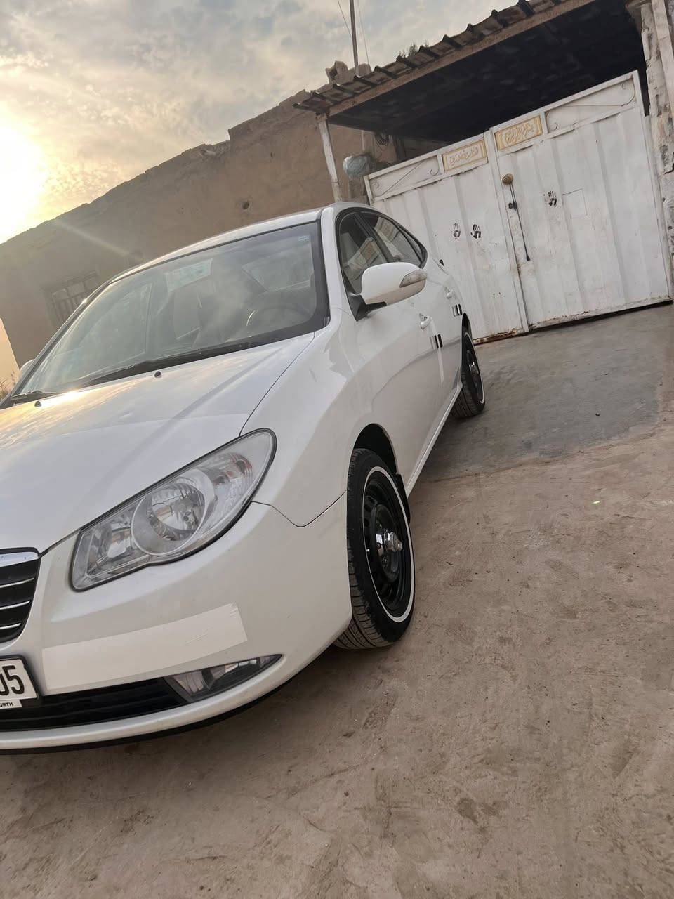 الانتره ٢٠١٠خليجي ١٦٠٠مكينه وكير جديدتخم تاير جديد حداده جديدتدفئهً تبريد شغال رقم سنويه جديده فول موصفات عده الفتحه مكفوله من الصبغ وتبديل  مكان السياره واسط الحفريه سعر ١١٨وبيها مجال رقم الهاتف ***********
