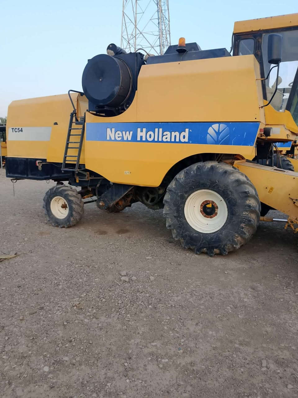 حاصدة موديل 2009 نظيفة حيل
على وضع الشركة كلها شرط
رقم صاحب الحاصدة 
***********
